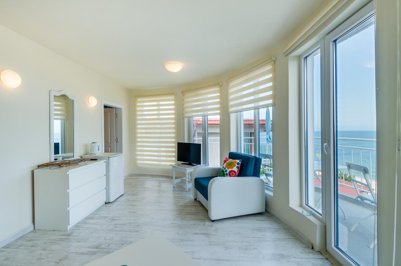 Villa White Dove Golden Sands Esterno foto