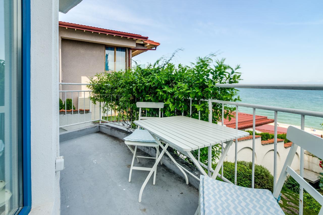 Villa White Dove Golden Sands Esterno foto