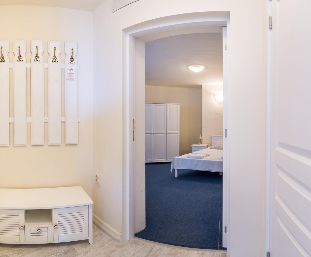 Villa White Dove Golden Sands Esterno foto