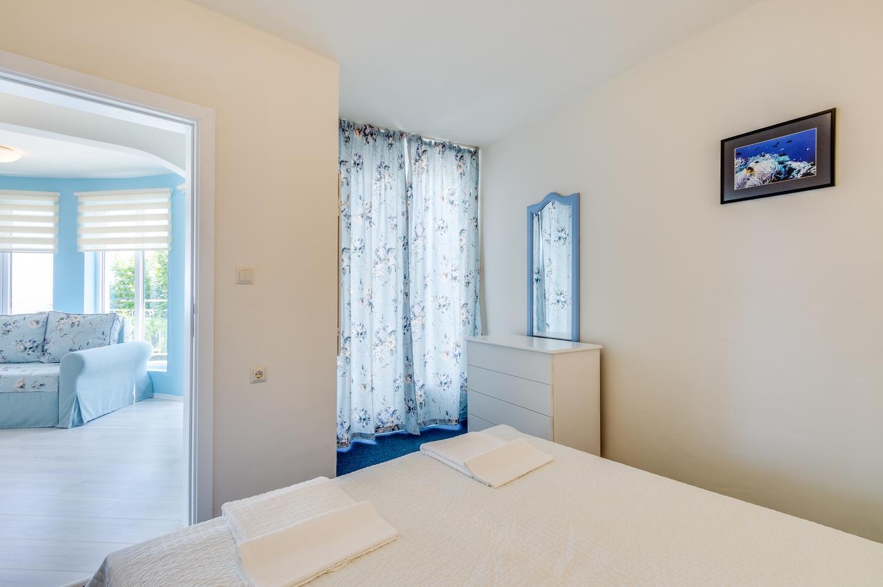 Villa White Dove Golden Sands Esterno foto