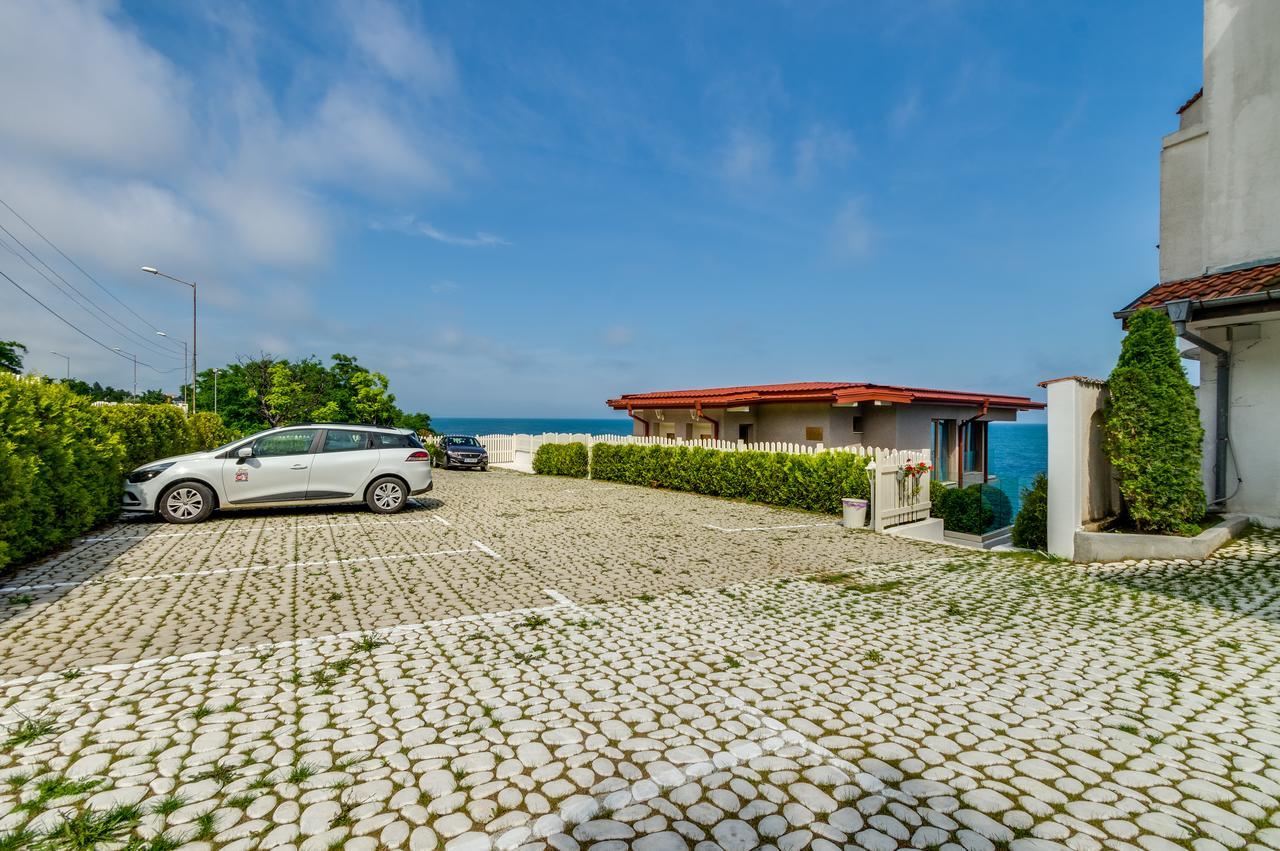 Villa White Dove Golden Sands Esterno foto