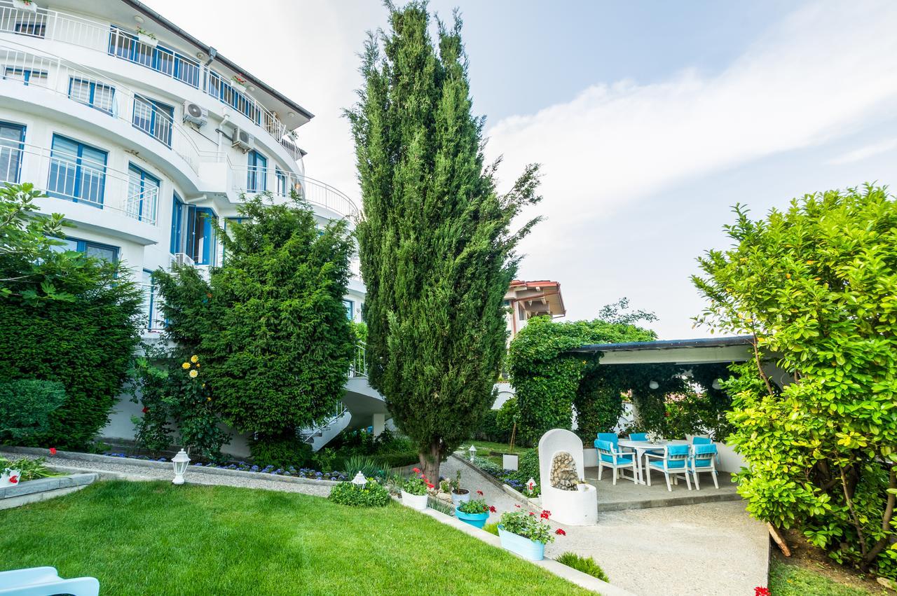 Villa White Dove Golden Sands Esterno foto