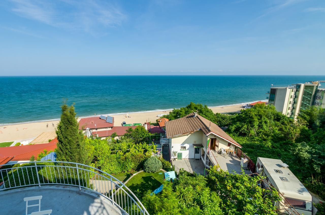 Villa White Dove Golden Sands Esterno foto